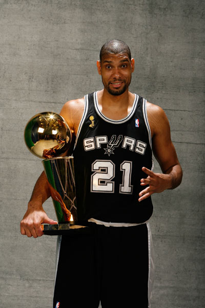 太紧张了！最后一球赵勇吓得都不敢直起腰来，赛后采访语无伦次（最后一投惊魂：赵勇紧张到不敢直腰，赛后采访词不达意）