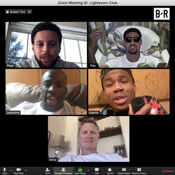 阿莫林抱头无奈！曼联队长补时踢飞空门+2次高射炮 尴尬40射门0球（阿莫林无奈抱头：曼联队长补时空门打飞再轰两脚高射炮，40次射门仍无进球）