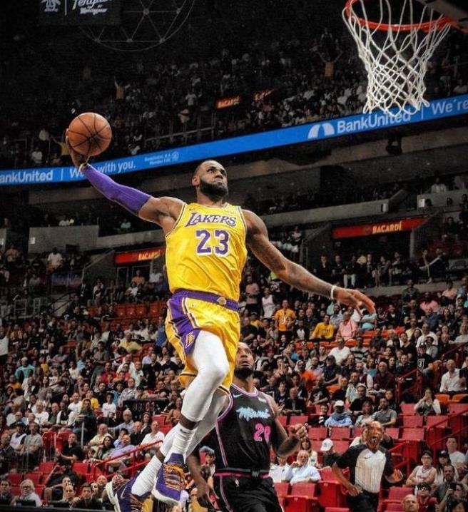 库拉索主帅：加图索一直为失败找借口，我想在世界杯踢意大利（库拉索主帅炮轰加图索：总为失利找借口，盼世界杯对阵意大利）