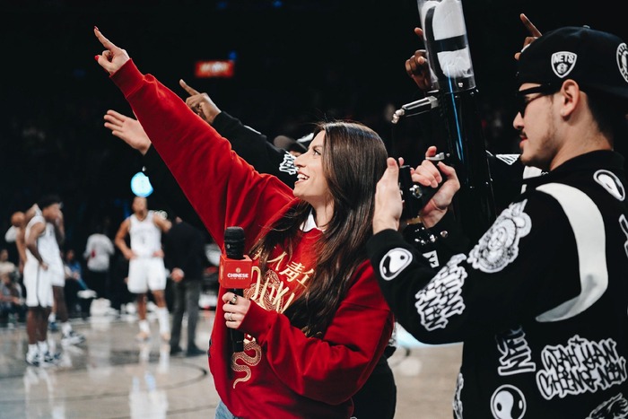 里程碑，颜骏凌已为上海海港出战500场比赛（颜骏凌为上海海港出战第500场，生涯里程碑时刻）