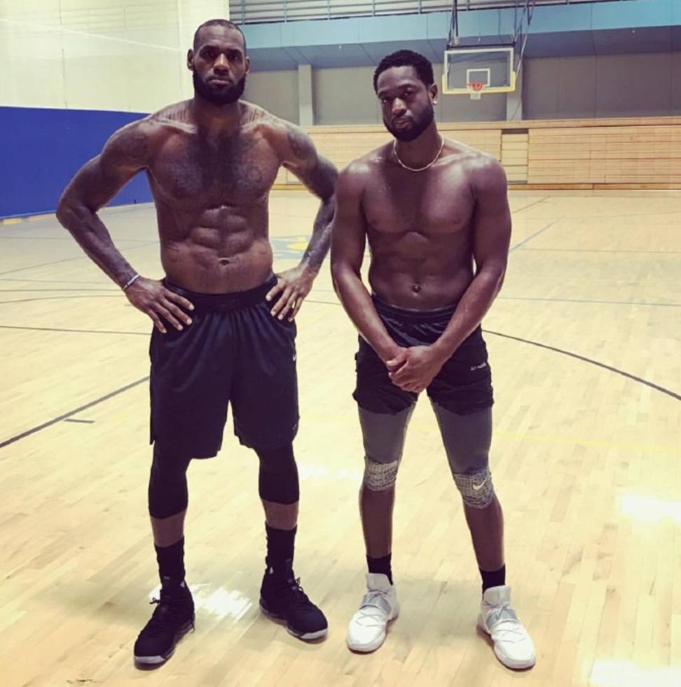 铜梁龙李镇全谈冲超：有这么多人支持我们，为什么不能冲超？（李镇全：有这么多人支持，铜梁龙为何不能冲超？）