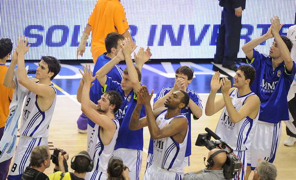 中国-西班牙商务论坛在成都举行，中足联理事长李克敏参加活动并发言（中国—西班牙商务论坛在成都举办，中足联理事长李克敏出席并发言）