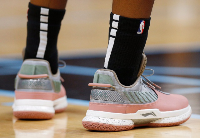 维尔茨闪耀英超！利物浦新星如何策动首球并当选最佳球员？（维尔茨点亮英超：利物浦新星如何打破僵局并荣膺全场最佳）